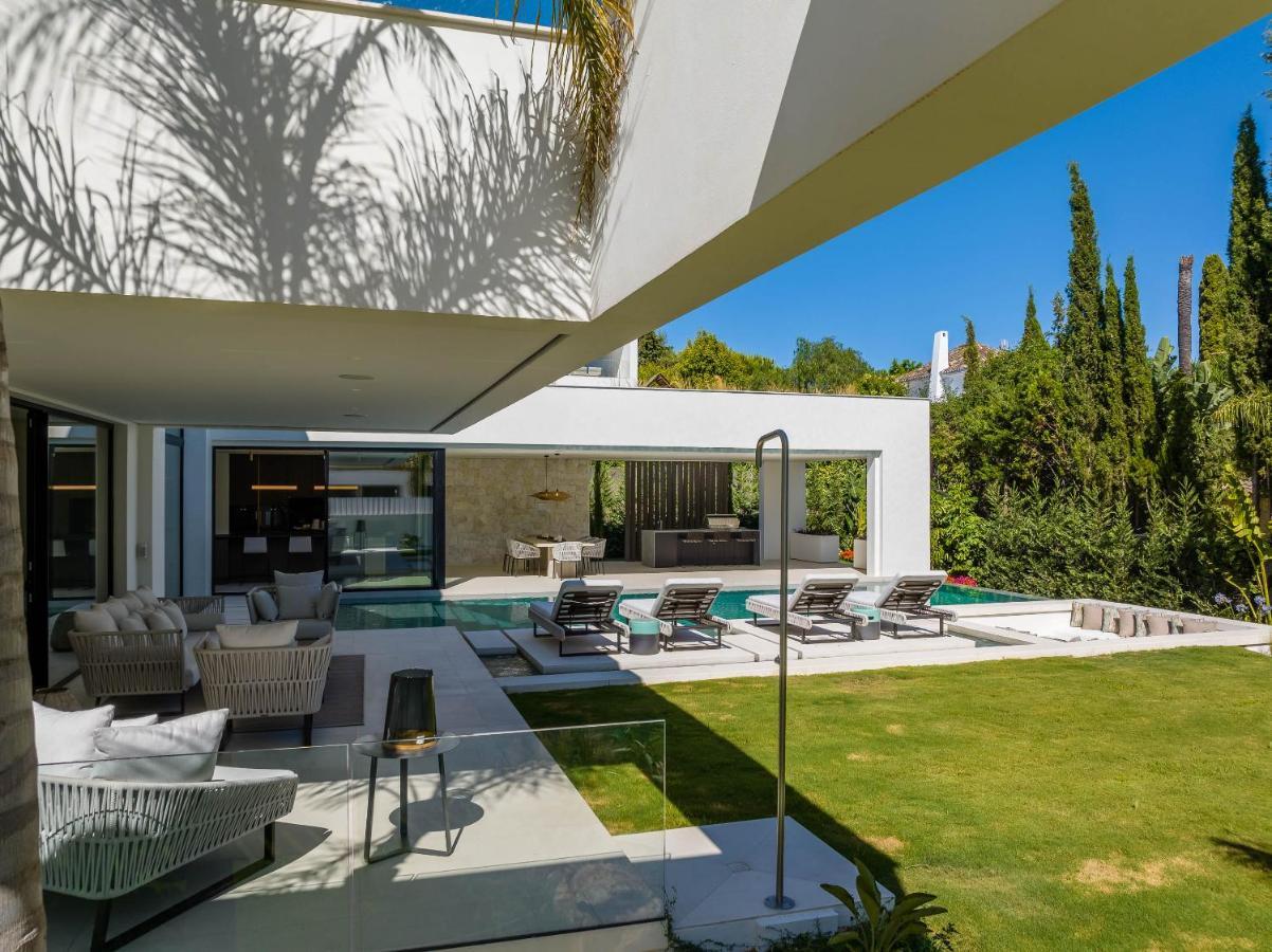 Villa Sirius: Luxury Golf Valley Retreat with Private Heated Pool Marbella Exterior photo